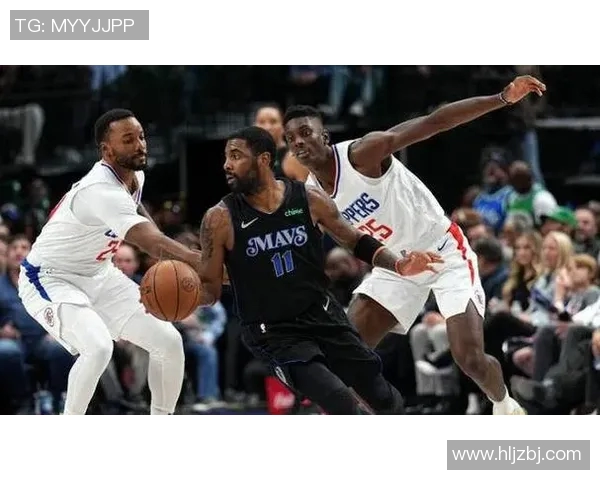 2017年NBA精彩对决快船与雄鹿的激烈碰撞与赛场精彩瞬间回顾 2017年NBA精彩对决快船与雄鹿的激烈碰撞与赛场精彩瞬间回顾