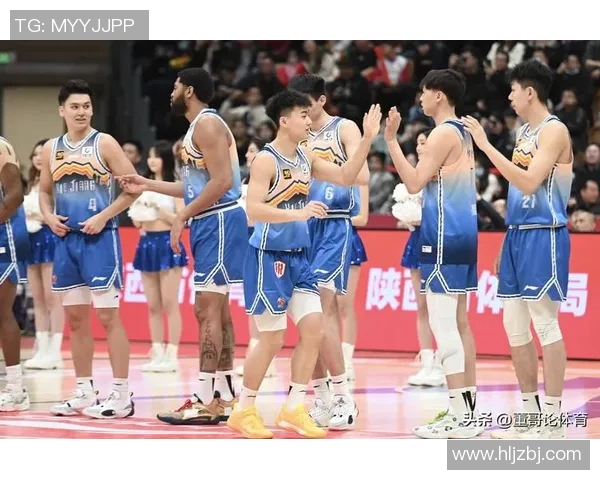 吉林男篮迎战辽宁队激情对决CBA赛场再掀高潮 吉林男篮迎战辽宁队激情对决CBA赛场再掀高潮