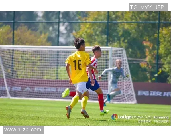 巴萨与上港激情对决足球盛宴再掀波澜球迷期待精彩瞬间