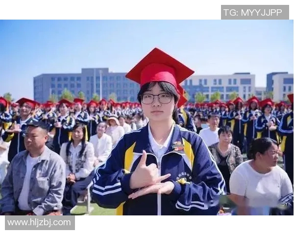 高校联赛特别报道：见证RNG从青涩到辉煌的成长之路
